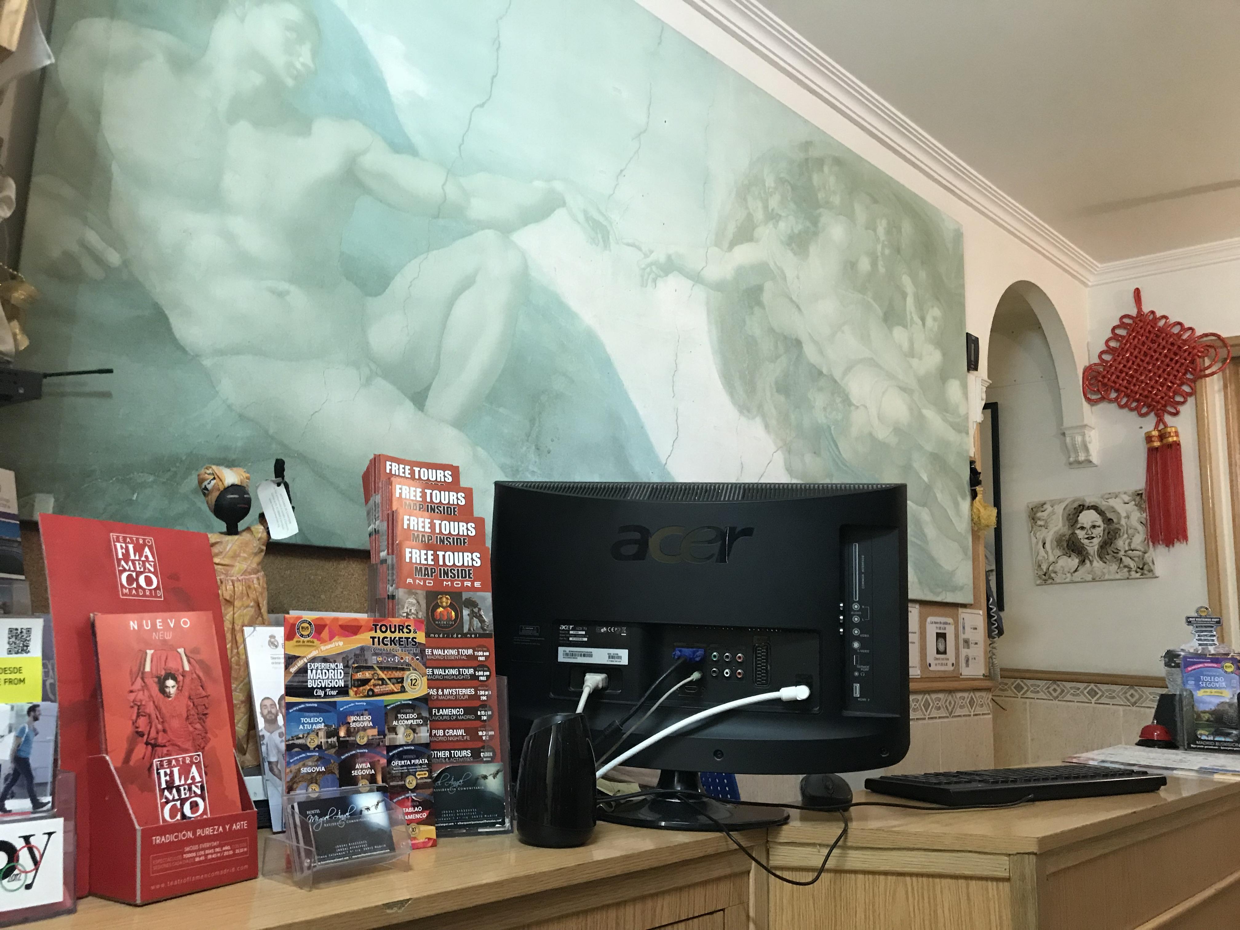 Rc Miguel Angel Madri Exterior foto Reception desk at the museum