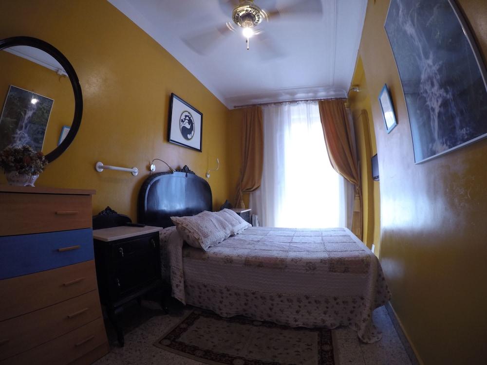 Rc Miguel Angel Madri Exterior foto A room at the hotel